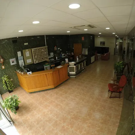 La Casa De Enfrente 2* Малага