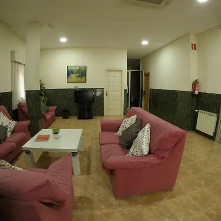 La Casa De Enfrente Гостьовий будинок Малага